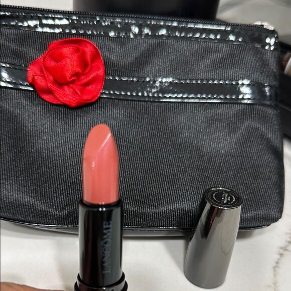 Lancome color design lipstick “Vintage Rose” Sheen Pink Moisturize Long Lasting - Picture 2 of 3
